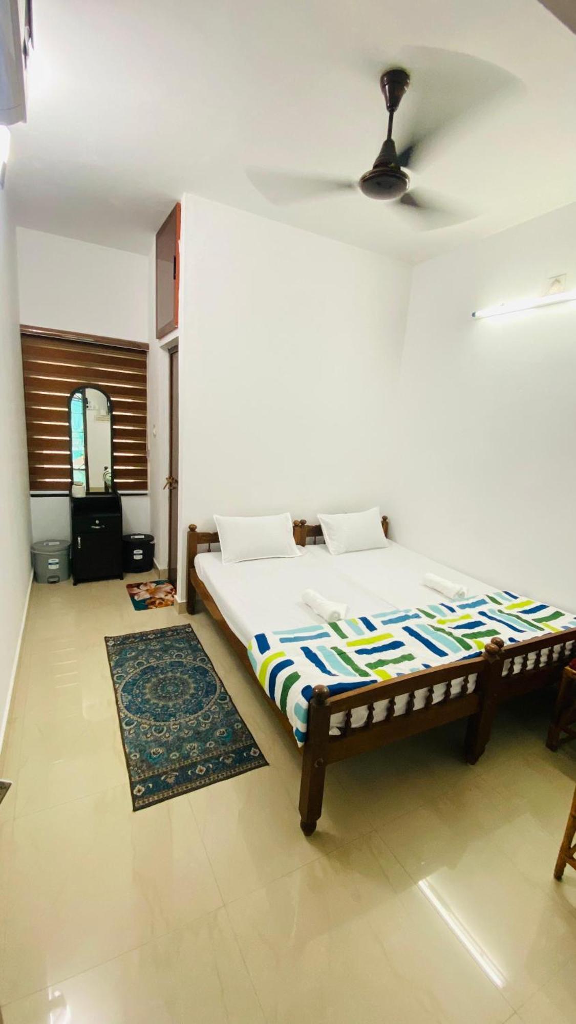 Benheal Homestay Kochi Екстериор снимка